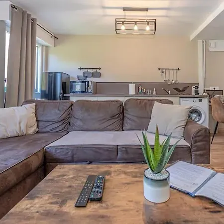 Le Pompidou 3 Pieces A 2 Min De La Gare Metz