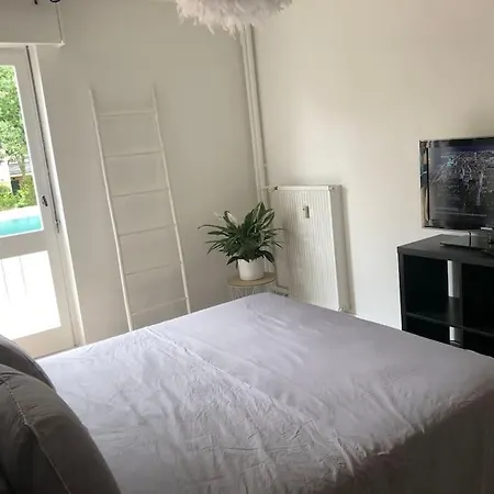 Le Pompidou 3 Pieces A 2 Min De La Gare Apartment *