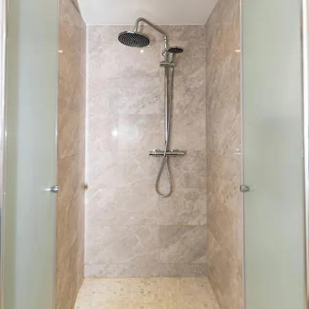 Le Pompidou 3 Pieces A 2 Min De La Gare *