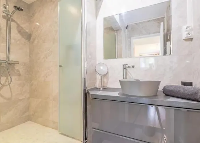 Le Pompidou 3 Pieces A 2 Min De La Gare