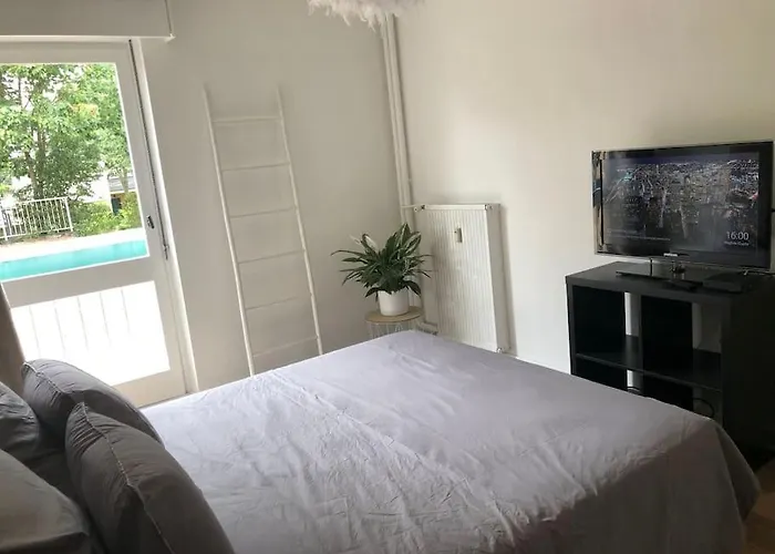 Le Pompidou 3 Pieces A 2 Min De La Gare Апартаменты *